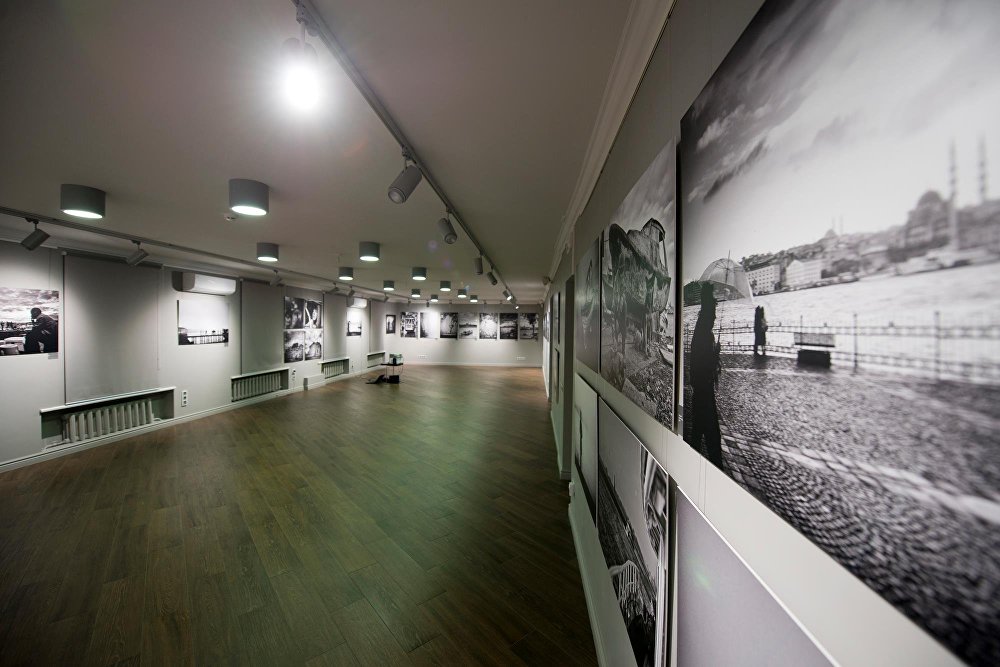 Volzhskiy Biennale'de Siyah Beyaz İstanbul 1 1035500947