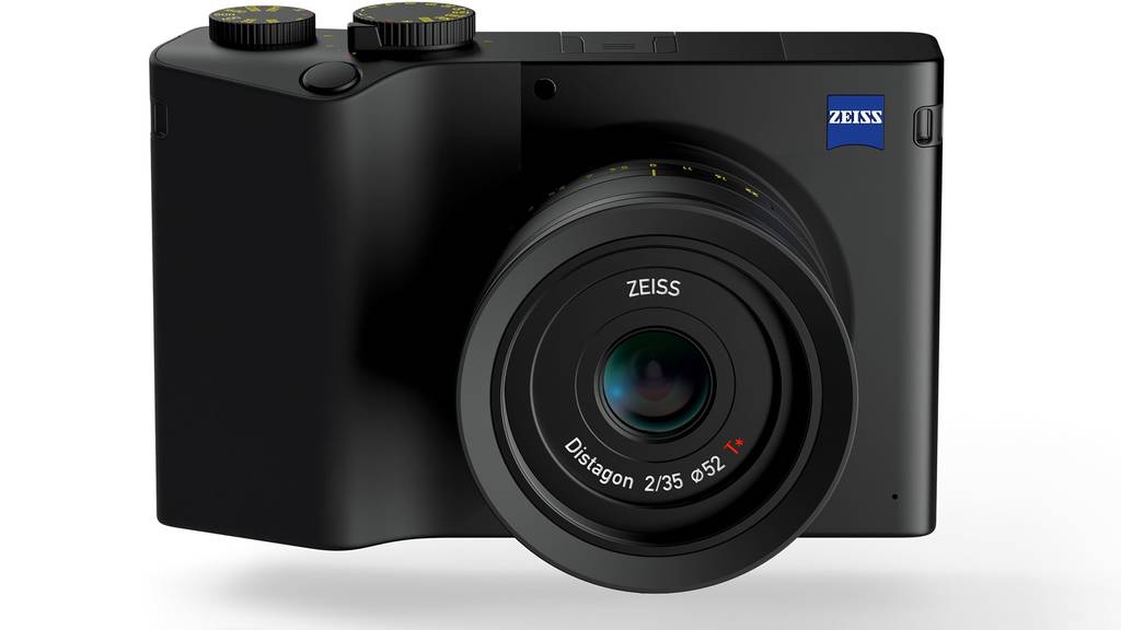 Fotoğraf Dünyasında Yarış Sürüyor 5 zeiss zx1 front.jpg.optimal