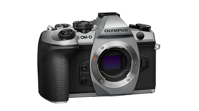 Olympus OM D E M1 Mark II Silver 102