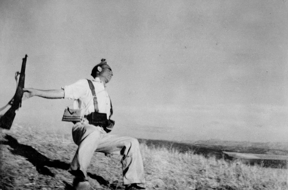 Kayıp Giden Bir Yıldız: Robert Capa 1 PAR115311