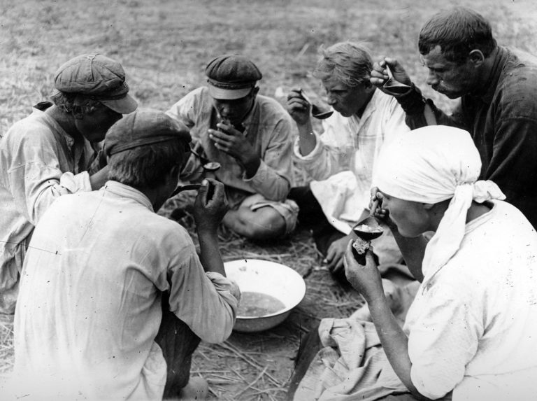 “Fotoğraf Esasında Toplumsal Bir Ritüeldir” Boris Ignatovitch 2 Boris Ignatovitch 01