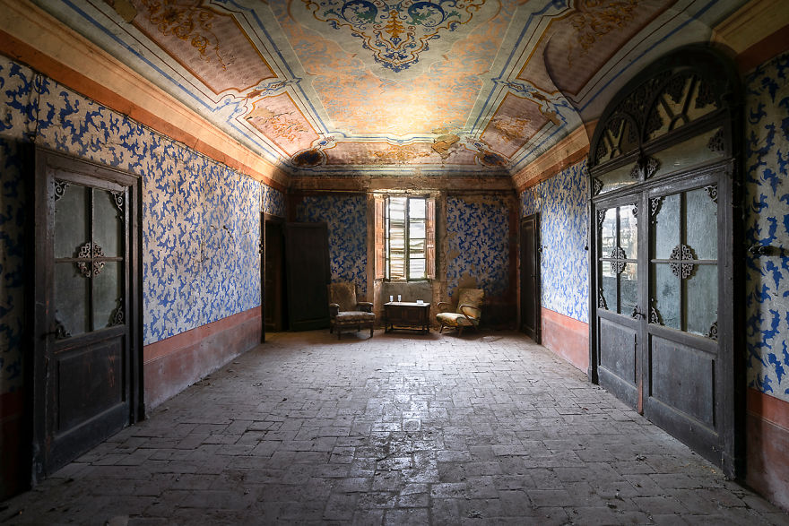 Roman Robroek : Terk edilmiş İtalyan freskleri 10 abandonedpaintingdrawing14 5c8aaa6f89416 880