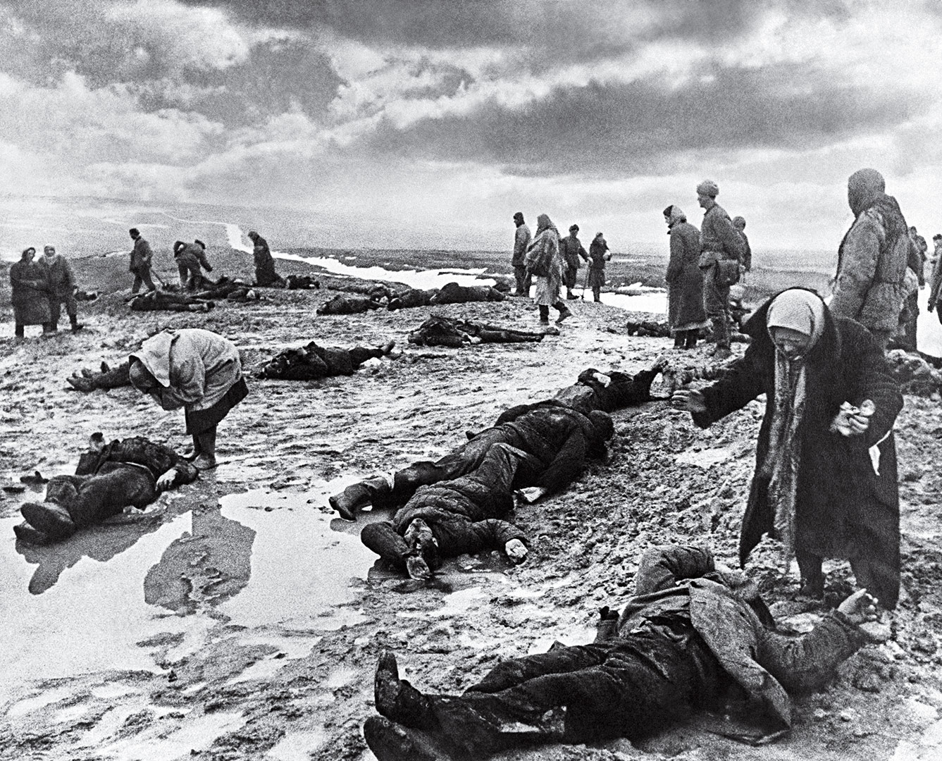 Fotoğraf Kederdir : Dmitri Baltermants 12 time 100 influential photos dmitri baltermants grief 29