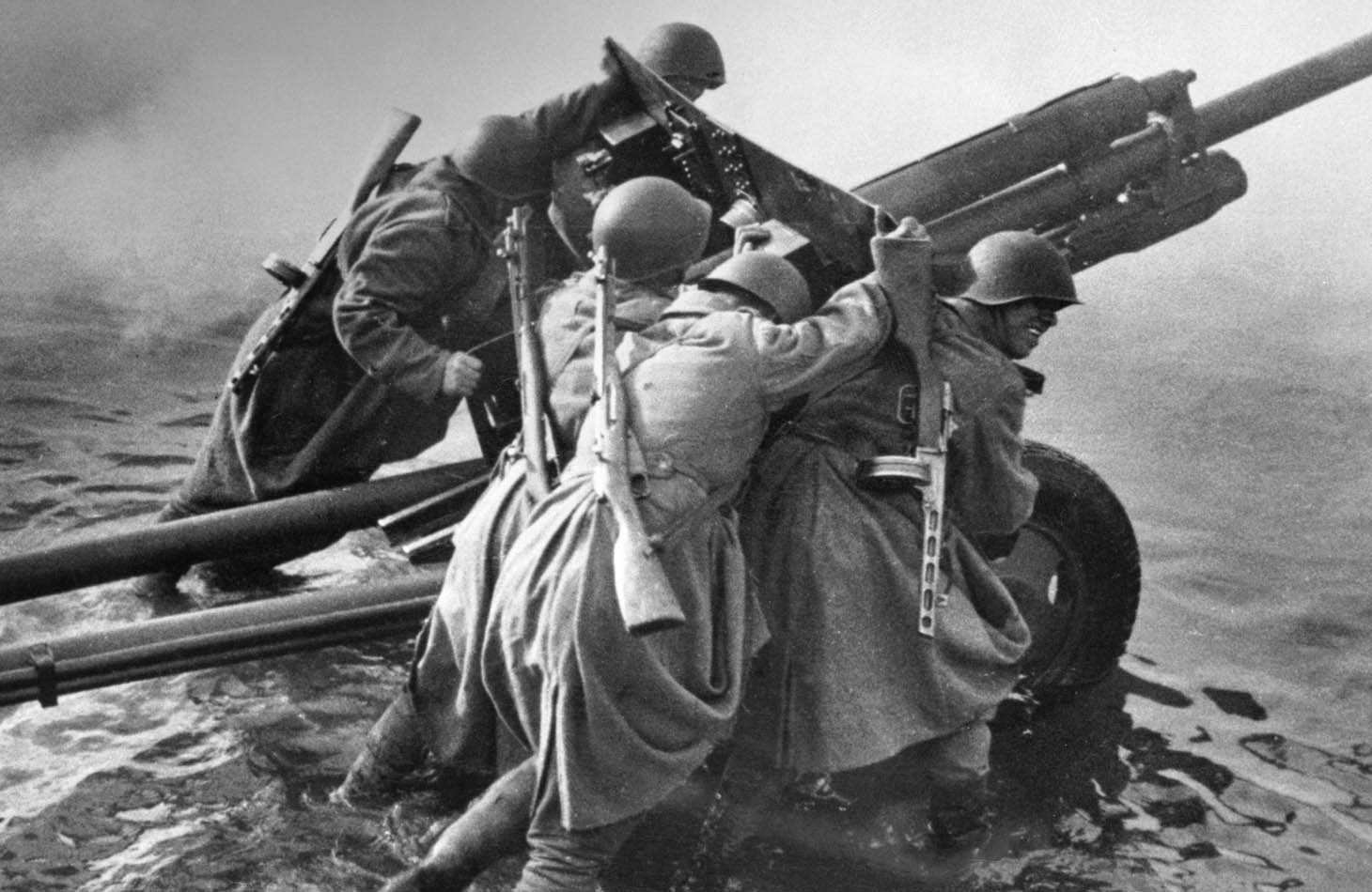 Fotoğraf Kederdir : Dmitri Baltermants 13 war.110220