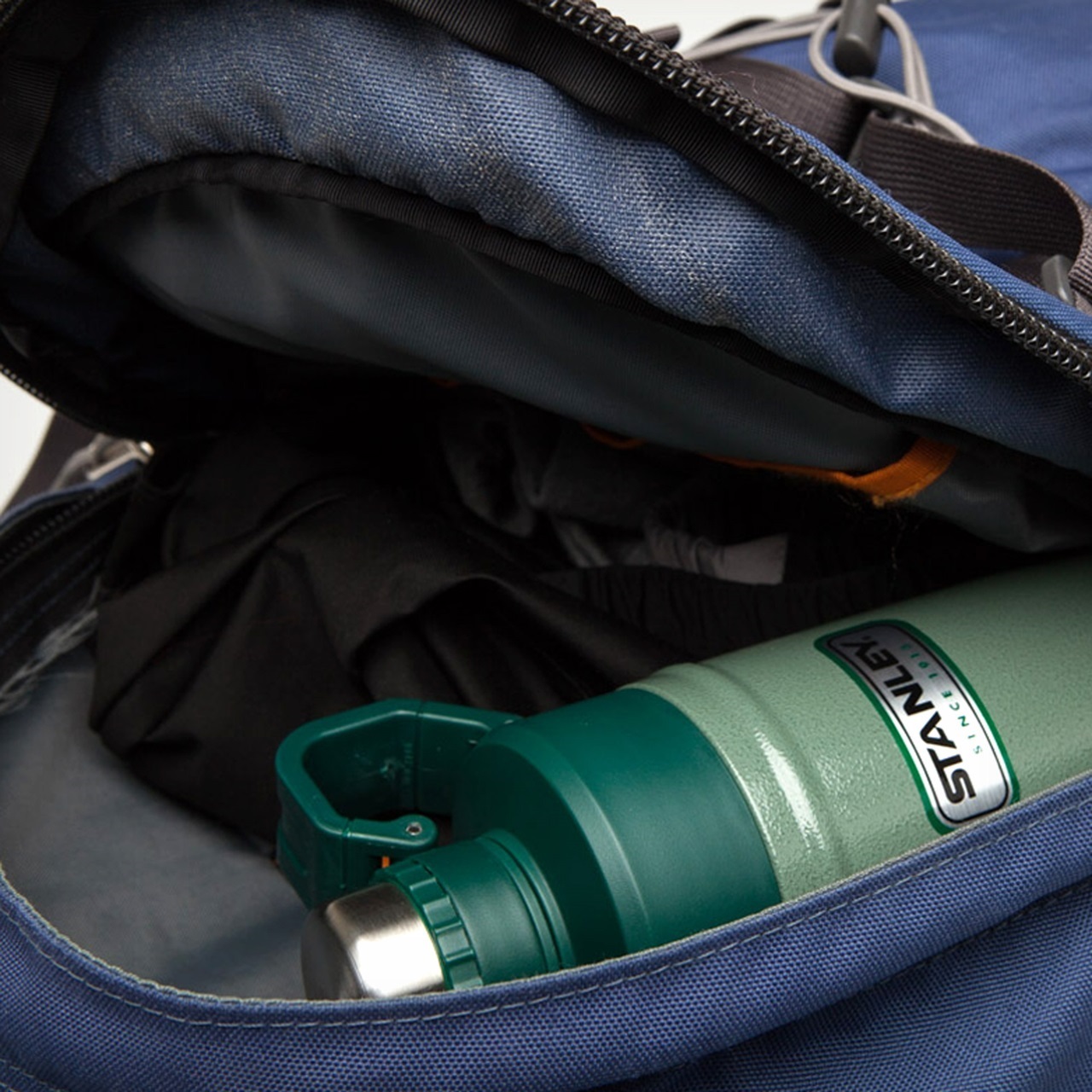 En İyi Outdoor Fotoğraf Makineleri 2019 16 Stanley Hammertone Green Bottle 1.3L