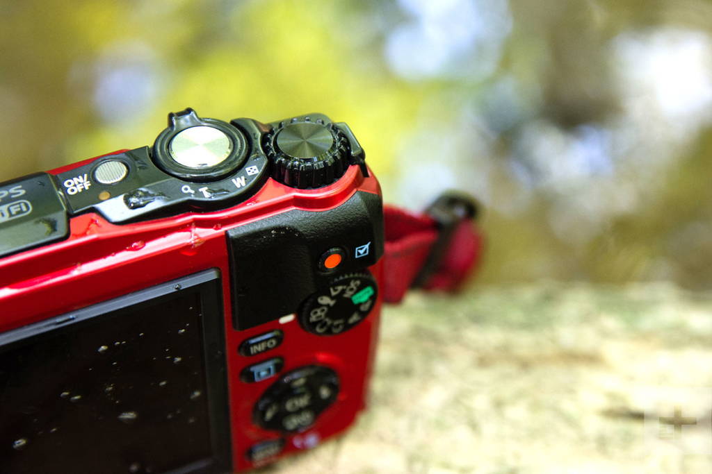 Denize ve Havuza Dayanıklı Fotoğraf Makineleri 2 Olympus Tough TG 5