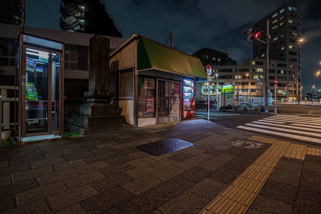 tokyo at night photos robert gotzfried 4