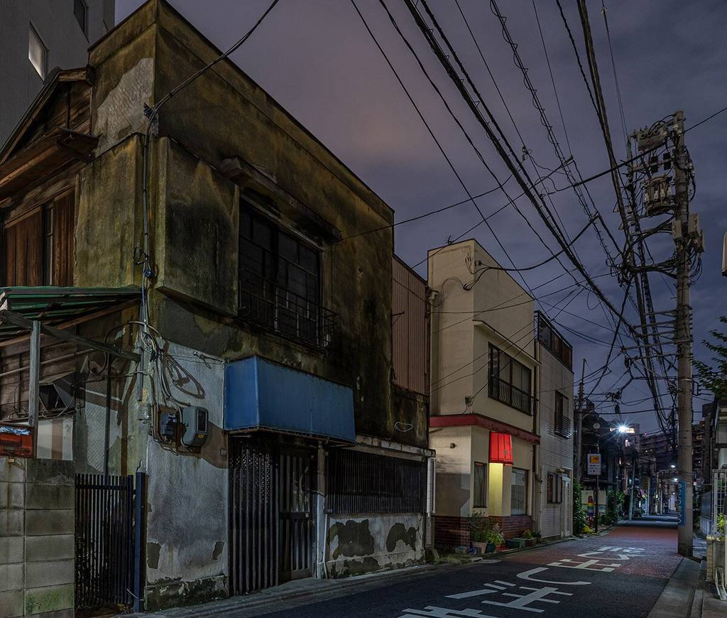 tokyo at night photos robert gotzfried 7