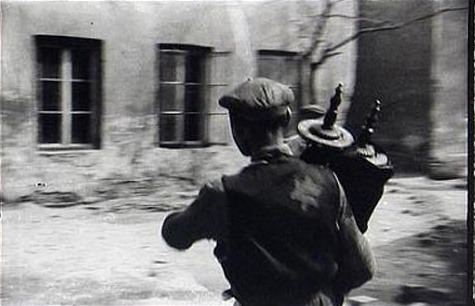 Henryk Ross : Gettoda Fotoğrafçı Olmak 7 3264260830 da9fc17bec o