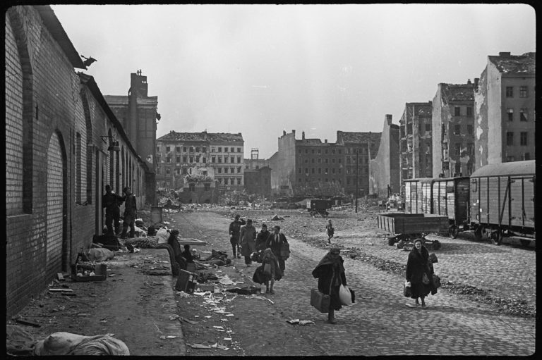 Valery Faminsky Berlin WWII 04 Valery Faminsky 768x511 1