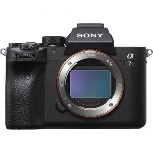 Full Frame Kamera Satın Alma Rehberi 2020 8 Sony A7R 4 Full Frame 300x300 1
