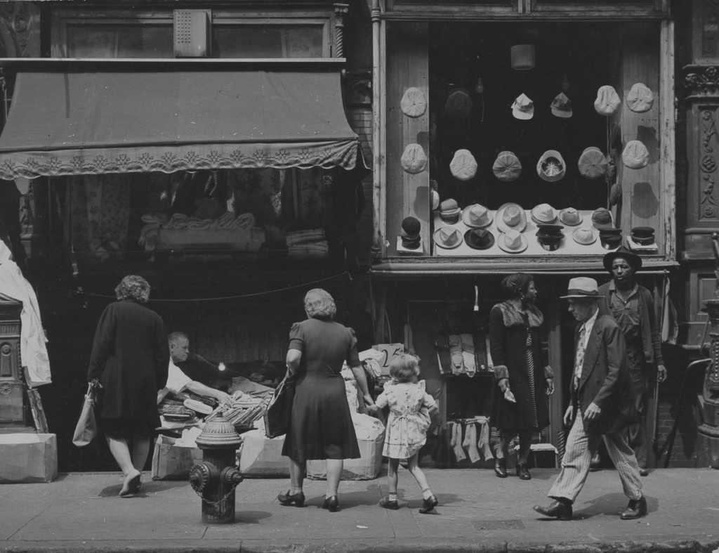 1946 Orchard Street.