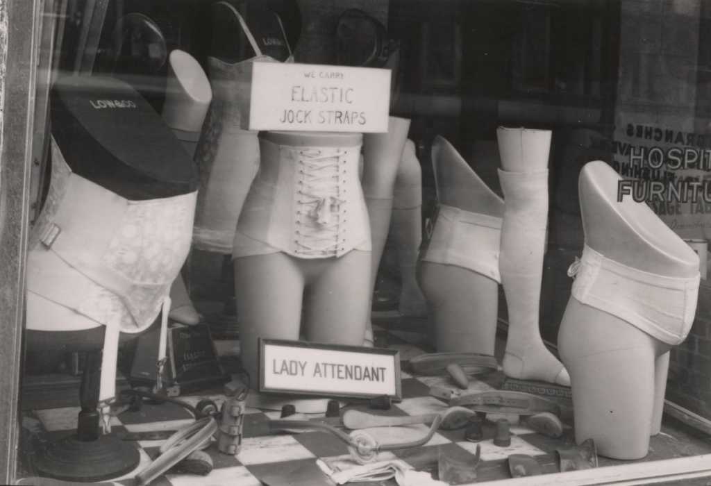 A Third Avenue corset shop. 1946. 1200x820 1