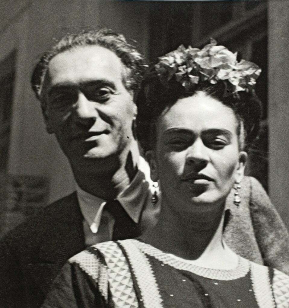 Frida Kahlo at home 14
