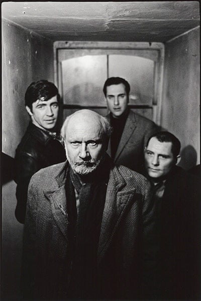 The Caretaker Group clockwise from front Donald Pleasence Alan Bates Harold Pinter Robert Shaw 7 January 1963 Photograph Peter Rand