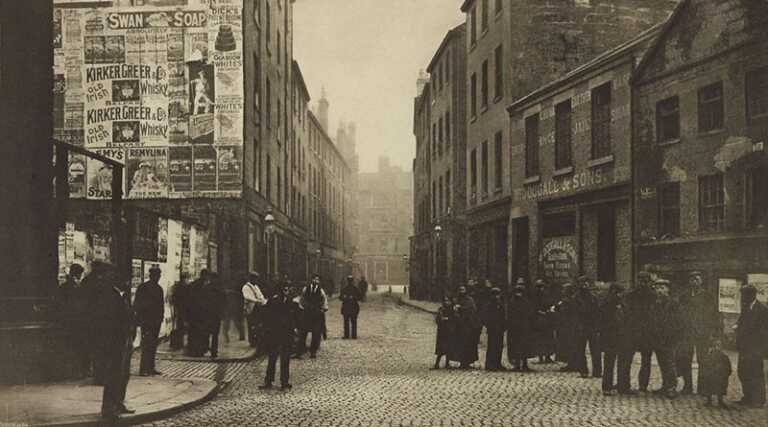 Thomas Annan: “The Old Closes and Streets of Glasgow” 1868