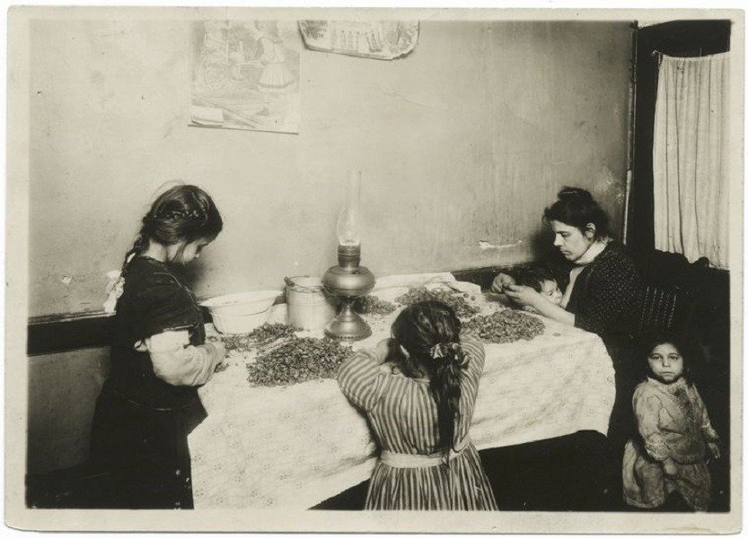 shelling pecans