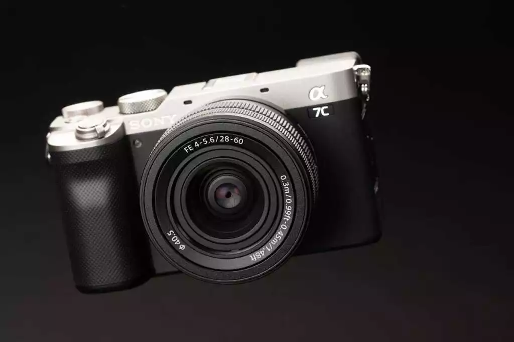 Sony a7C inceleme: Kompakt boyut, büyük sensör görüntü kalitesi 24 Sony a7C Lead Image2