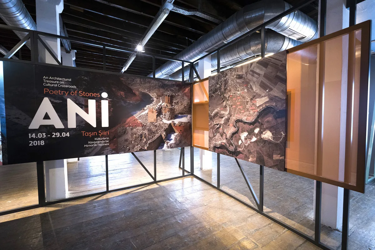 Taşın Şiiri : Ani 1 ani sergisi header jpeg