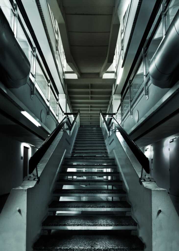 Christian Stangl : The Complex 17 stiege
