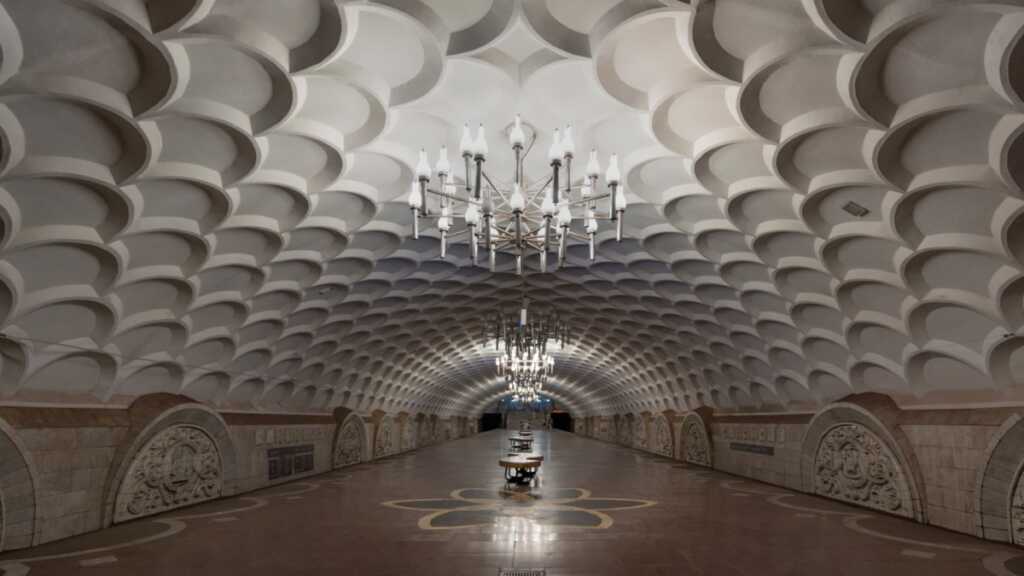 Christopher Herwig : Sovyet Metro İstasyonları 3 Christopher Herwig : Sovyet Metro İstasyonları