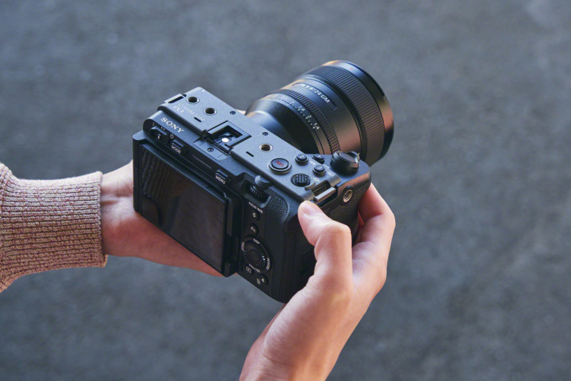 Sony FX3 Özellikleri ve Fiyatı 3 FX3 ILME FX3 Customisable button R Large 800x533 1