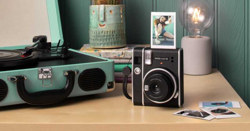 Fujifilm Unveils the Instax Mini 40 and Contact Sheet Mini Film 800x420 1