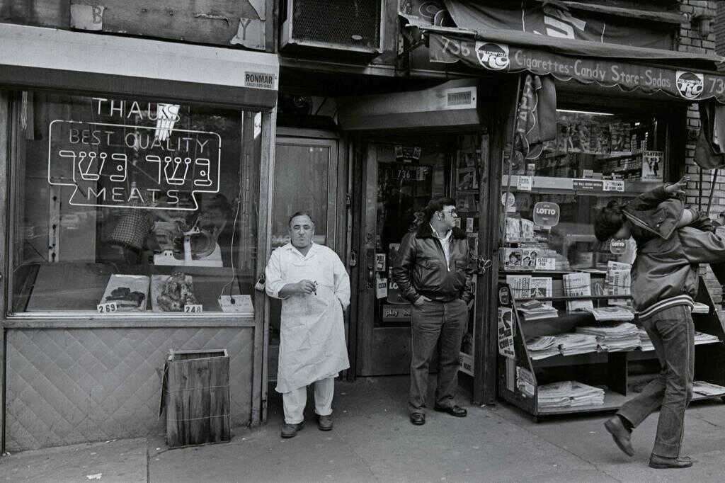 Roaming the Wild Streets of New York in the 1980s 0007