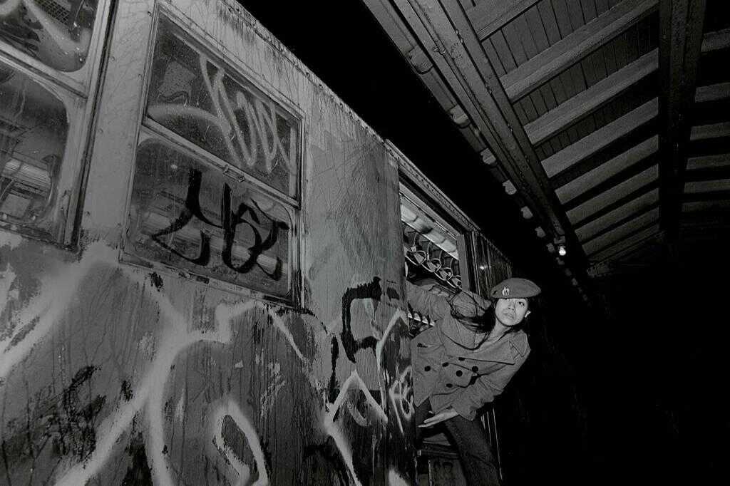 Geoffrey Hiller : 1980'lerde New York'un Vahşi Sokaklarında Dolaşmak 12 Roaming the Wild Streets of New York in the 1980s 0011