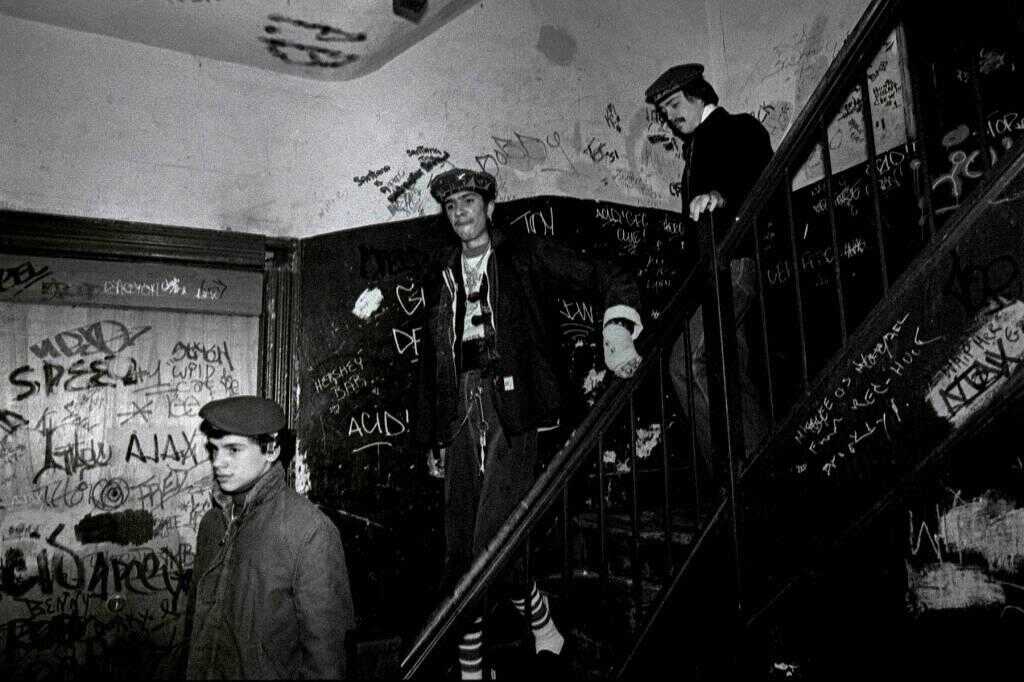Geoffrey Hiller : 1980'lerde New York'un Vahşi Sokaklarında Dolaşmak 14 Roaming the Wild Streets of New York in the 1980s 0013