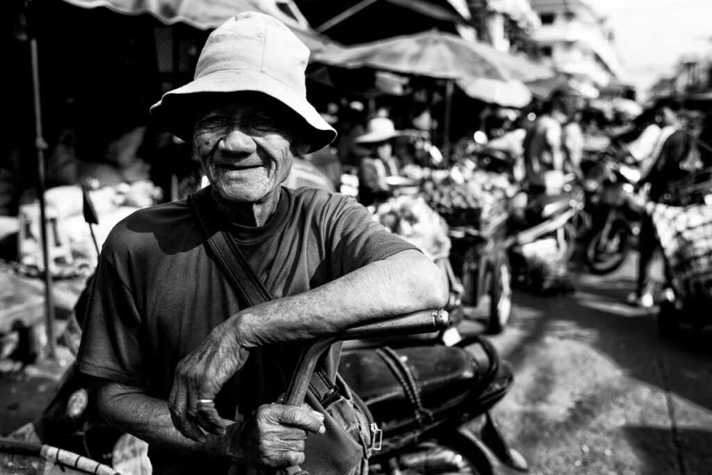 Çarpıcı Siyah Beyaz Sokak Fotoğrafçılığı İçin 12 İpucu 9 Carpici Siyah Beyaz Sokak Fotografciligi Icin 12 Ipucu 008
