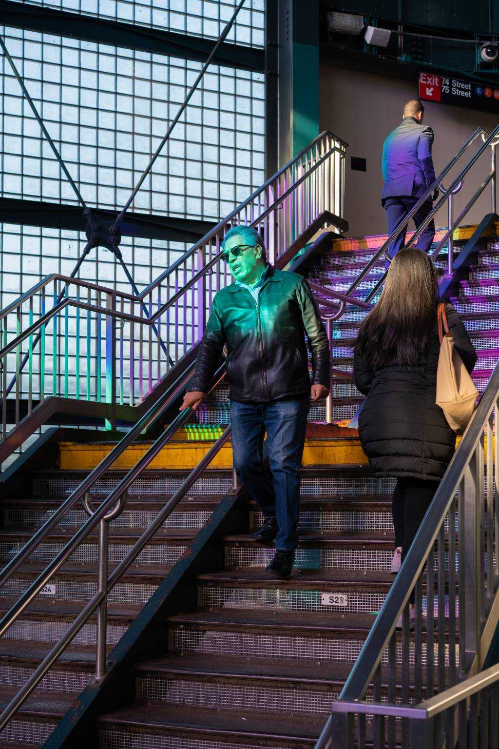 David Rothenberg : Roosevelt Station 4 Commuting Under the Divine Light 003