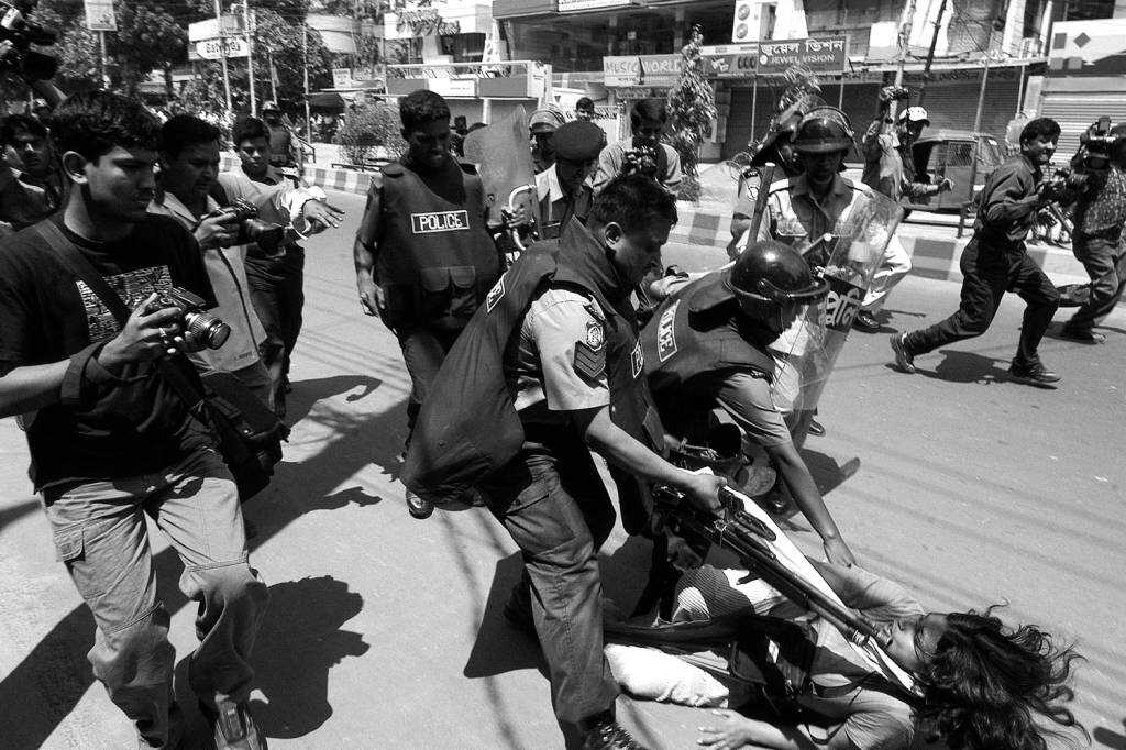 Shafiqul Islam Kajol: Çalkantılı Zamanlarda Bangladeş'i Fotoğraflamak 2 Shafiqul Islam Kajol: Çalkantılı Zamanlarda Bangladeş'i Fotoğraflamak