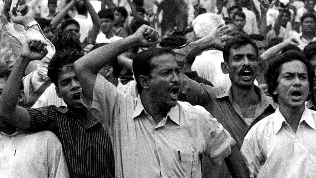 Shafiqul Islam Kajol: Çalkantılı Zamanlarda Bangladeş'i Fotoğraflamak 1 Shafiqul Islam Kajol Calkantili Zamanlarda Bangladesi Fotograflamak header