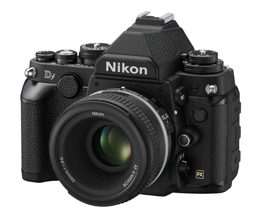 Nikon, Retro Aynasız Fotoğraf Makinesi Zfc'yi Bu Yaz Açıklayacak