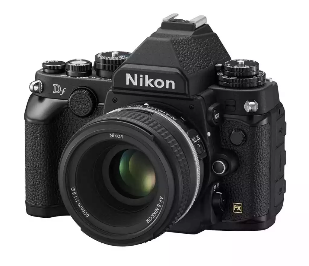 Nikon, Retro Aynasız Fotoğraf Makinesi Zfc'yi Bu Yaz Açıklayacak 2 Nikon, Retro Aynasız Fotoğraf Makinesi Zfc'yi Bu Yaz Açıklayacak