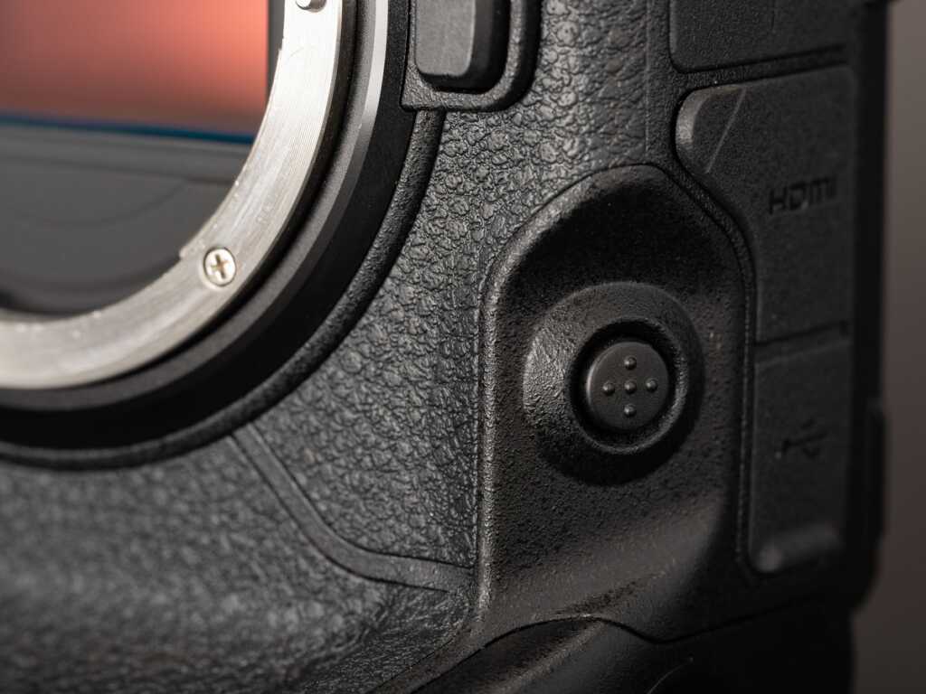 Nikon Z9 AF control button