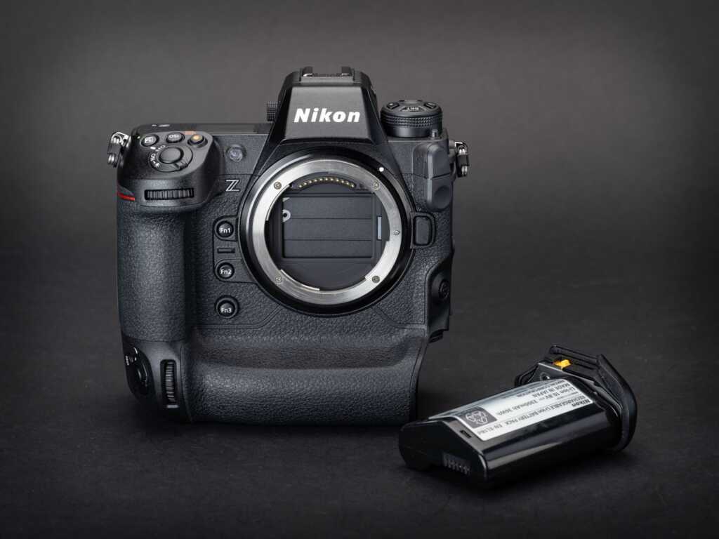 Nikon Z9 EN EL18d battery