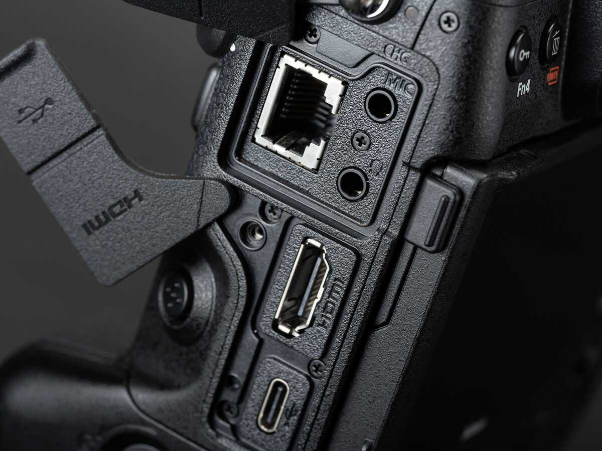 Nikon Z9 Product Images 25 resized