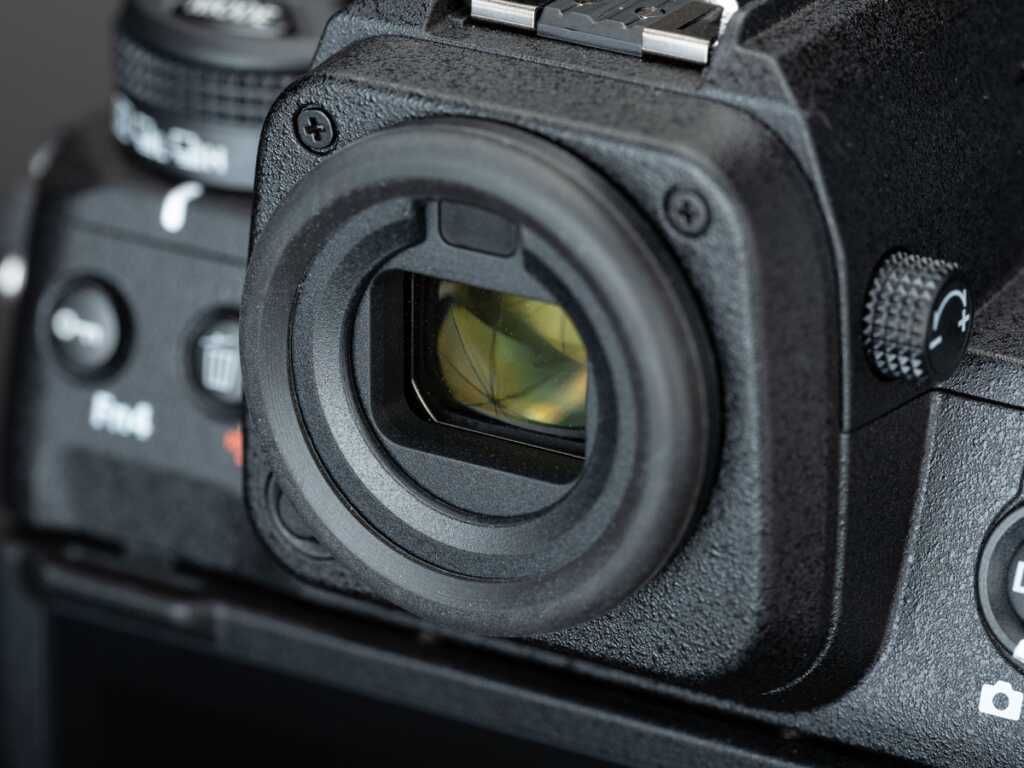 Nikon Z9 ilk incelemesi 9 Nikon Z9 viewfinder