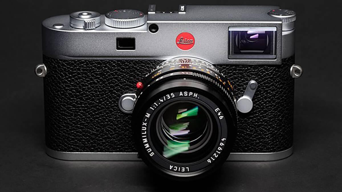 Leica M11 lead