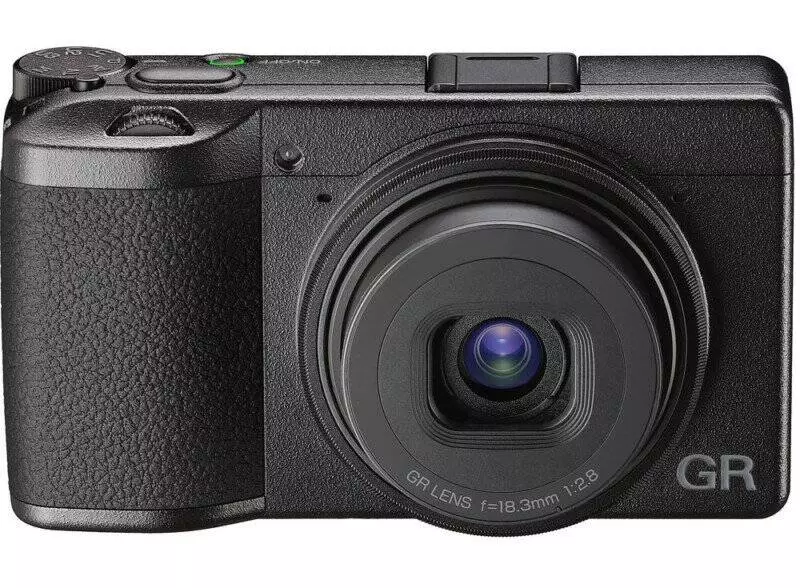 2022'de Satın Alınabilecek En İyi İkinci El Dijital Fotoğraf Makineleri 14 Ricoh GR III