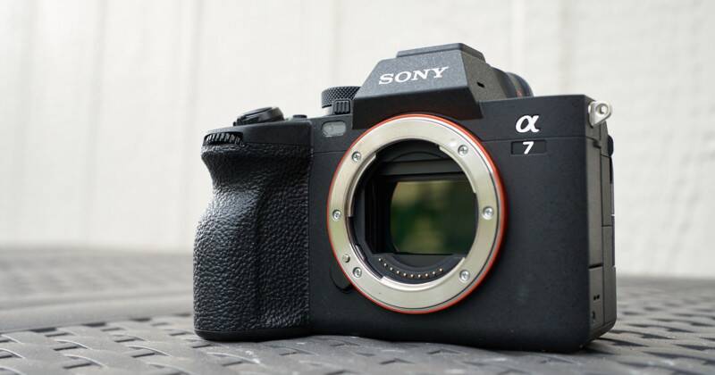 2022'nin En İyi Aynasız Fotoğraf Makineleri 1 sony alpha 7 iv a7iv camera review 800x420 1