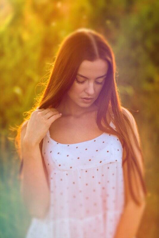 Açık Havada Portre Fotoğrafları Çekmek İçin Günün En İyi Zamanı 4 golden hour portrait