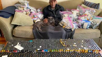 Charles Daniels ve 3.200 Yikanmamis Film Rulosu