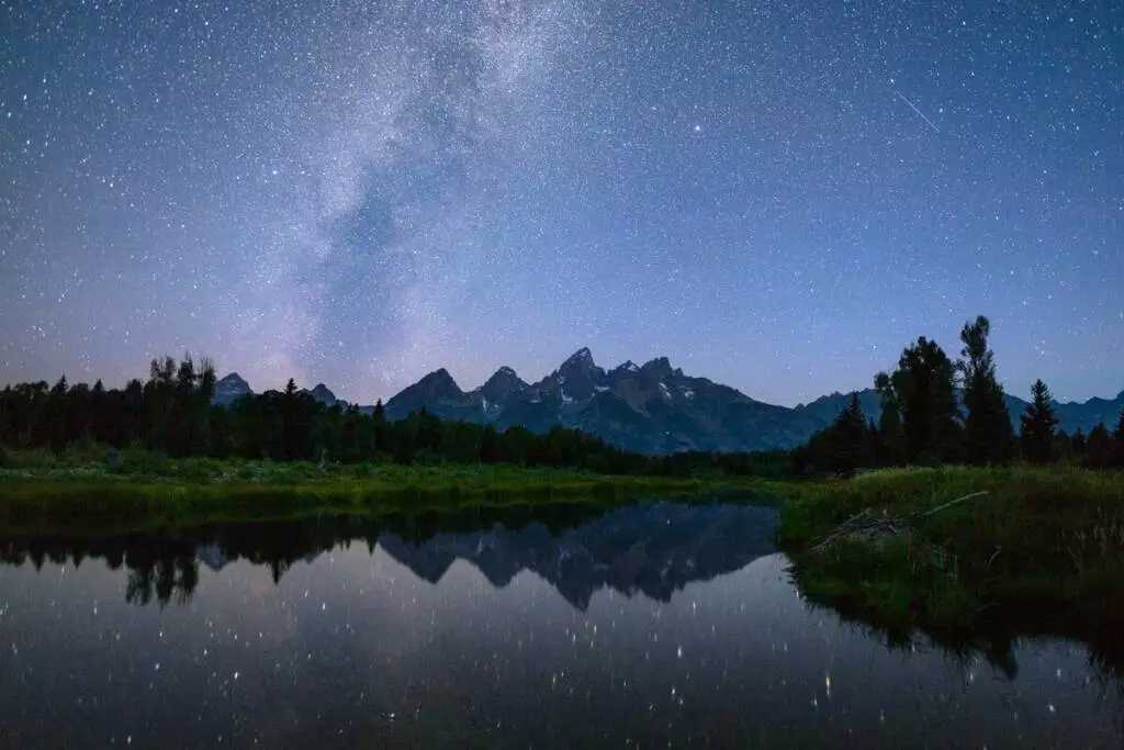 Geri Düğmesi Odaklama Nedir? 8 Milky Way over Grand Teton National Park