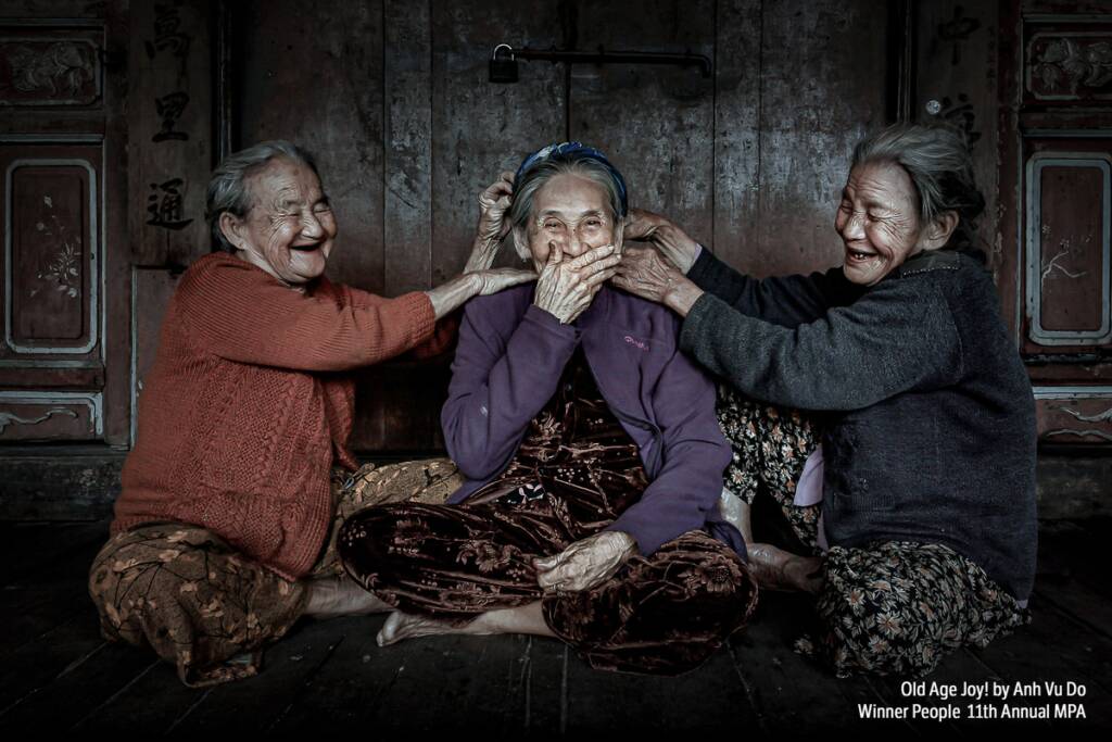 Old Age Joy Anh Vu do People HUAWEI Mate30