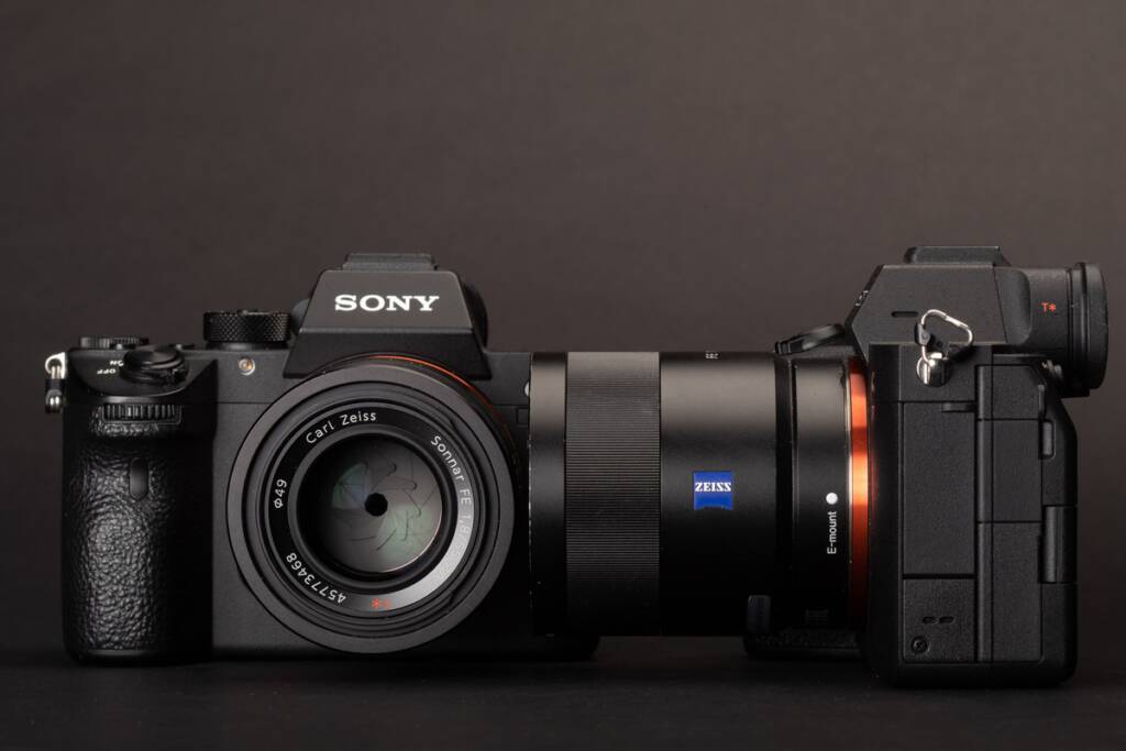 Sony a7 IV vs a7R III abba