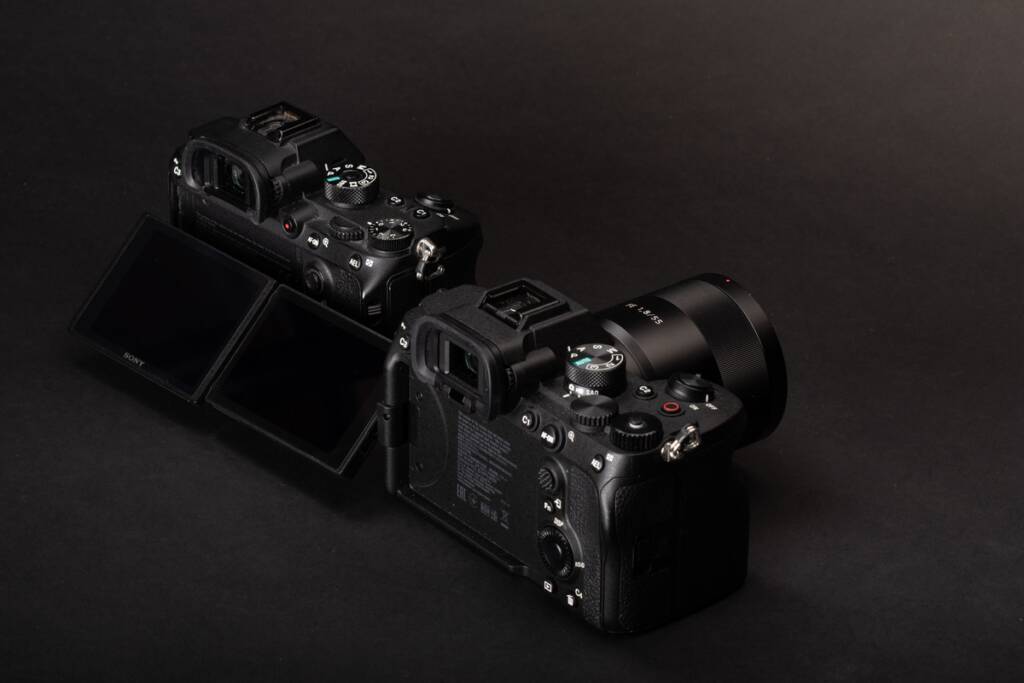 Sony a7 IV vs a7R III: 2022'de hangisi daha iyi? 8 Sony a7 IV vs a7R III screens