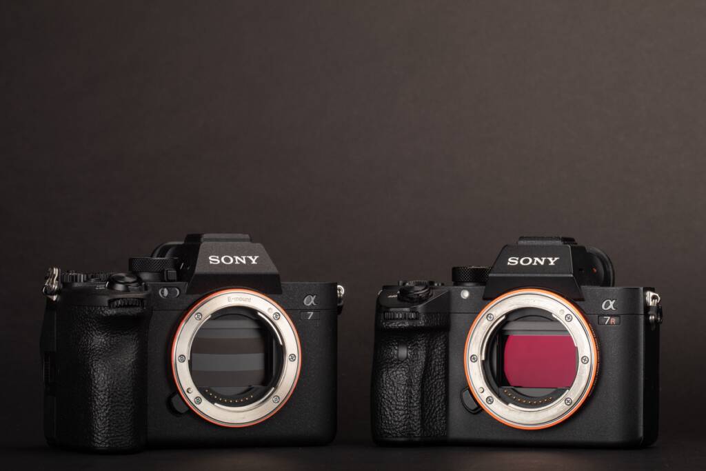 Sony a7 IV vs a7R III: 2022'de hangisi daha iyi?